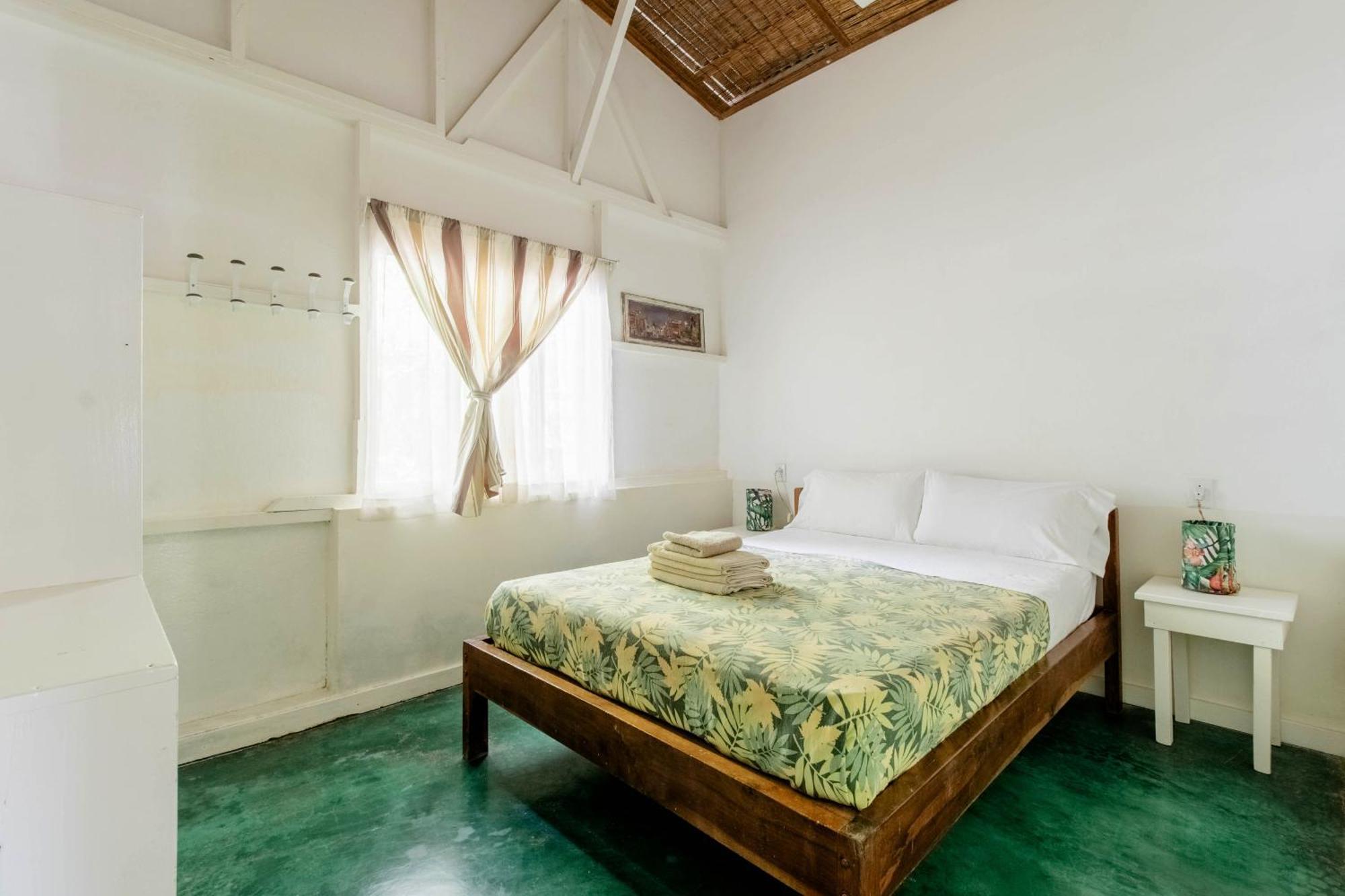 Playa Santa Teresa  Bajo El Arbol B&B المظهر الخارجي الصورة