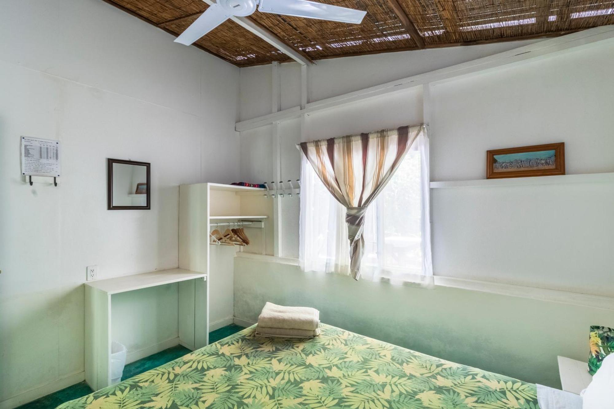 Playa Santa Teresa  Bajo El Arbol B&B المظهر الخارجي الصورة